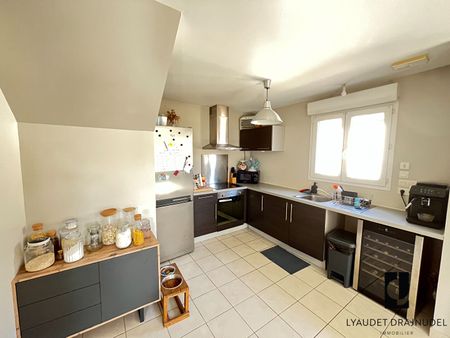 Location Maison 4 pièces 97m² - Photo 3