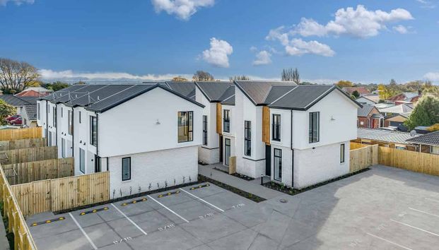 Ready to move in - fully furnished unit - Photo 1