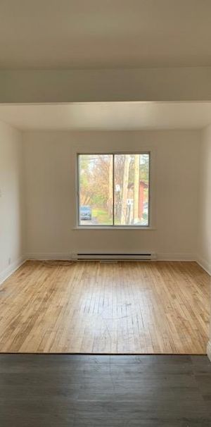 🏡 5½ à louer – Thermopompe, cour arrière et stationnement – Saint-Jérôme - Photo 1