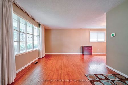 For Lease - 24 Markhaven Road, Markham, Ontario - Photo 2