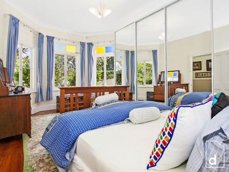 Stunning & Tastefully Designed Home In Thirroul - Photo 2