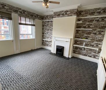 4 bedroom maisonette to rent - Photo 2