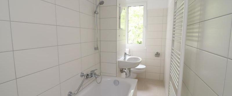 Helle Giebelwohnung mit sonnigem Rundumblick - Photo 1