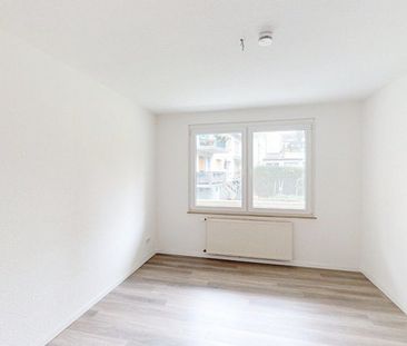 Renovierte 3,5-Raum-Wohnung mit Balkon in ruhiger Lage in Bochum-Dahlhausen! - Photo 2