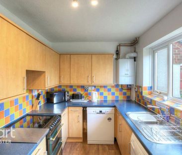 1 bedroom in a house share to rent - Photo 4