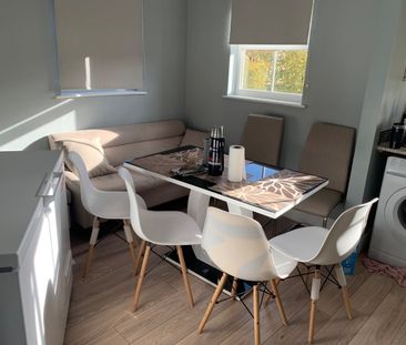 Room in a Shared Flat, Grenard Close, SE15 - Photo 3