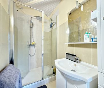 🌞 Loft lumineux en duplex – 66 m² au sol – Calme absolu – 52 rue Ju... - Photo 2