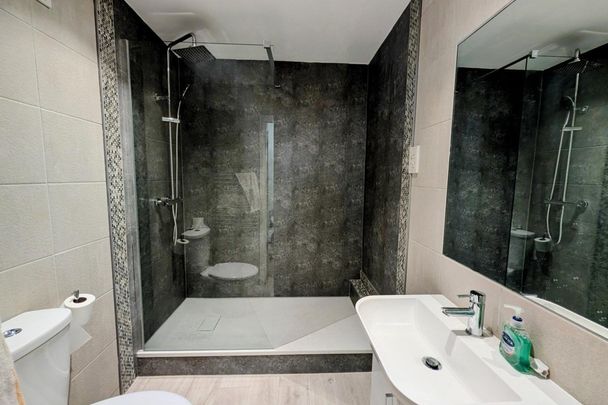 King Street, NORWICH - Photo 1