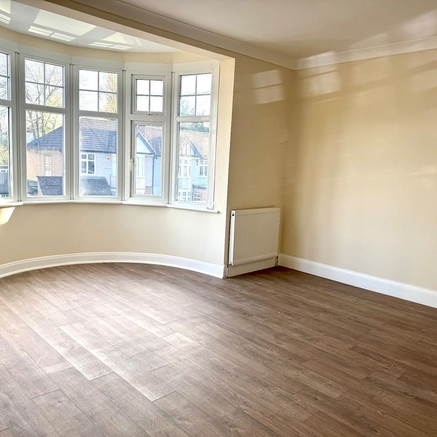 6 Bed End Terrace, Becmead Avenue, HA3 - Photo 1