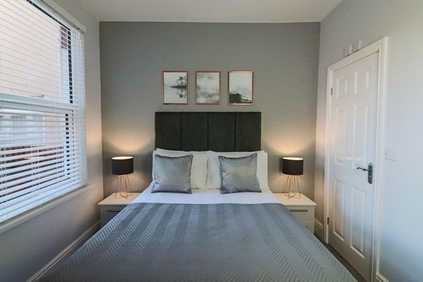 1 bedroom in a house share to rent - Photo 1