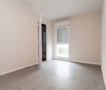 Location Appartement 3 pièces 64 m² Buzançais - Photo 2