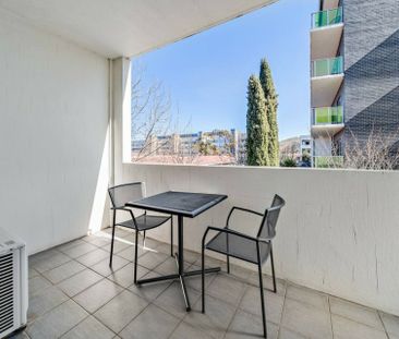 Fully Furnished in Greenway - Photo 3