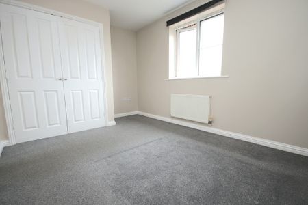 4 bedroom Town House to let - Photo 5