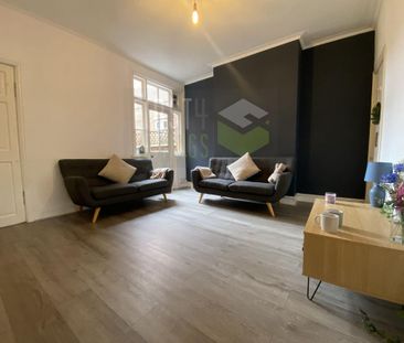 4 bedroom terraced house to rent - Photo 1