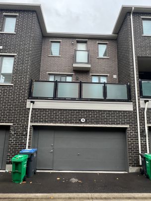 For Lease - 16 Summer Wind Lane, Brampton, Ontario - Photo 1