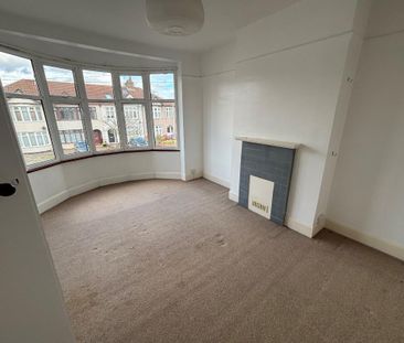 Burnway, Hornchurch, RM11 - Photo 1