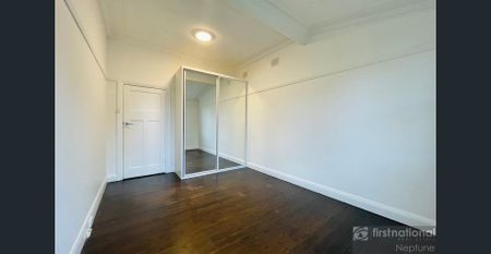 Modern Comfort and Style in the Heart of Girraween - Photo 4