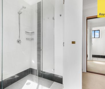 Rare gem in Wentworthville's prestigious 'Dorothy Mount' locale - Photo 5