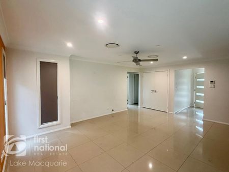 Modern, Neat & Tidy Family Home - Photo 2