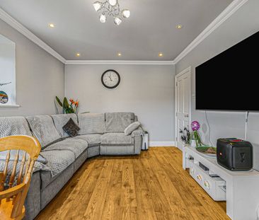 Rosslyn Close, Sunbury On Thames, Middlesex, TW16 7NN - Photo 6