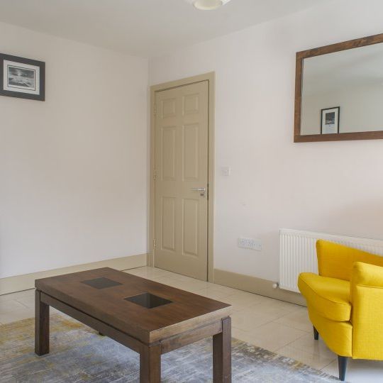 Modern 2-bedroom apartment for rent in Grand Canal Dock - Photo 1