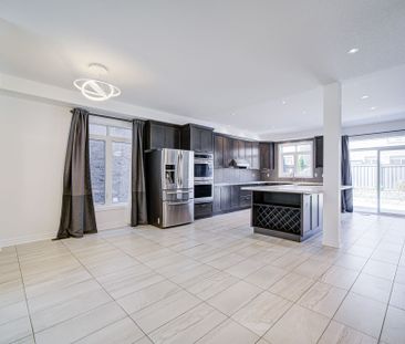 For Lease - 60 Lewis Avenue, Bradford West Gwillimbury, Ontario - Photo 6