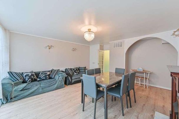 Prague Place, Clapham, SW2 - Photo 1