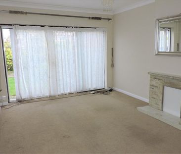 2 bedroom semi-detached bungalow to rent - Photo 4