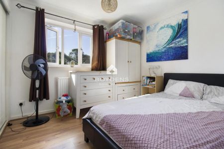 2 bedroom terraced house to rent - Photo 4