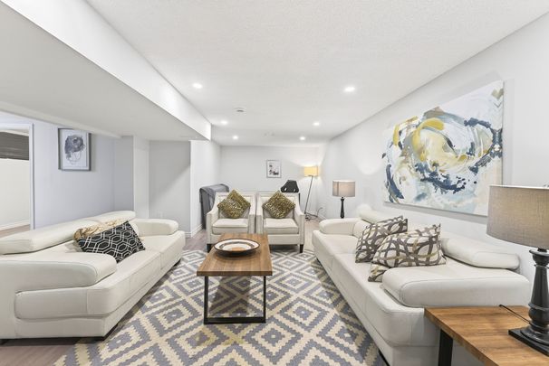 For Lease - 18 Wolmsley Crescent, Meadowlands - Crestview and Area, Ontario - Photo 1