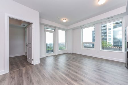 For Lease - 3240 William Coltson Avenue Unit# 1401, Oakville, Ontario - Photo 5