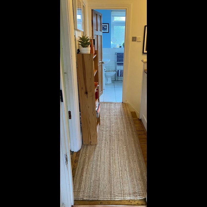 Room in a Shared House, Whitefoot Lane, BR1 - Photo 1