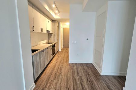 For Lease - 5 Quarrington Lane Unit# 608, Toronto, Ontario - Photo 5
