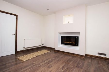 2 bedroom House To Let Total Size: 797 SQ FT - Photo 2