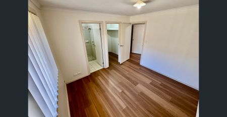 Spacious & Stylish Family Living - Photo 3