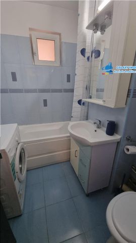 titan | garsoniera f spatioasa | 42mp | metrou | 1984 | balcon AC cada - Fotografie 4