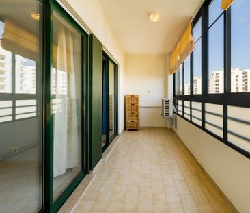 Apartamento T2 para arrendamento anual em Quarteira, Algarve - Photo 1