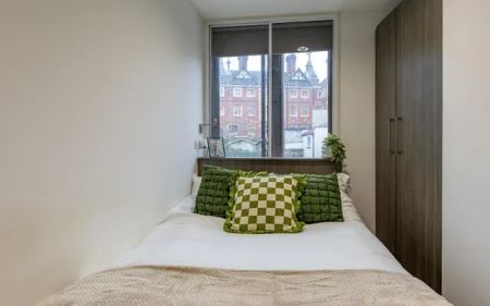 Deluxe 2 Bed Apartment - Photo 3