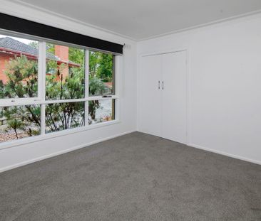 Family home with big backyard - Available 20/12/2025 - Photo 3