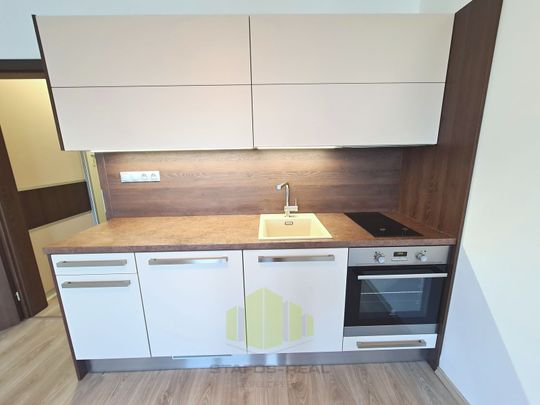 Pronájem bytu 1+kk a garsoniéry 32 m² - Photo 1