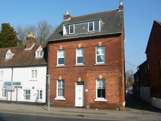 Barn Street, Marlborough, SN8 - Photo 1