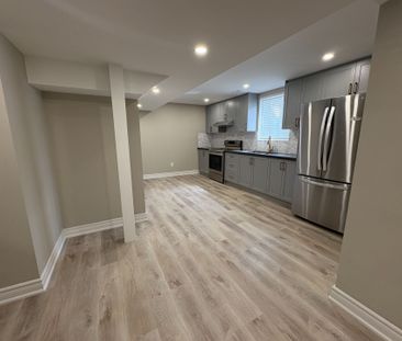 For Lease - 60 Saint Hubert Drive, Brampton, Ontario - Photo 5