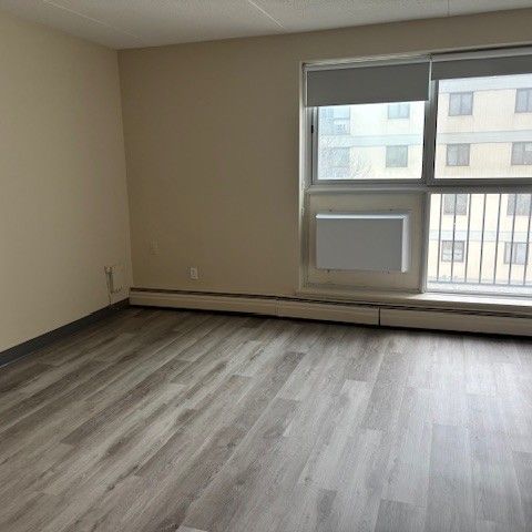 Manitoba, 99 Dalhousie Drive, R3T 3M2, Winnipeg - Photo 1