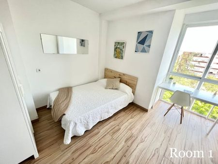 Barriada Villegas, Sevilla, Andalusia 41008 - Photo 4