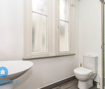 9 bed Semi-Detached House for Rent - Photo 5