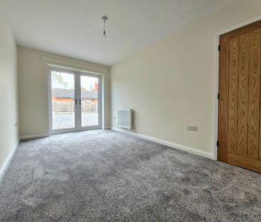 3 bedroom semi-detached bungalow to let - Photo 1