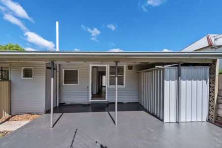 2/54 Mayfield Street - Photo 2