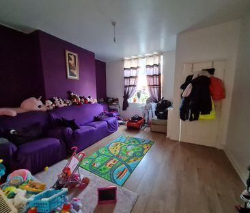 3 bedroom terraced house to rent - Photo 4