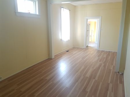 1538 GARNET 2 BEDROOM TRANSFORMATION - Photo 5