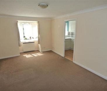 Brighton Road, Addlestone - 2 bedrooms Property for lettings - Seym... - Photo 1